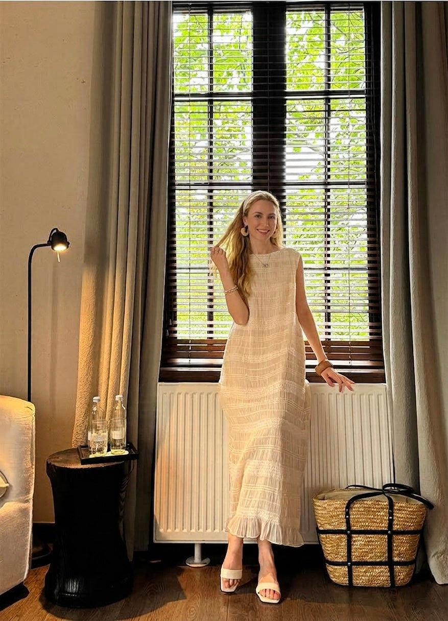 The Elara Textured Column Maxi Dress