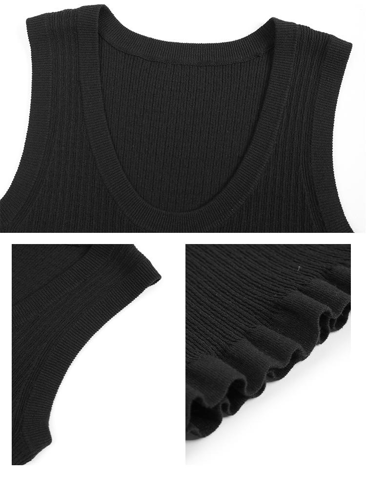 The Élan Ribbed Knit Maxi Dress
